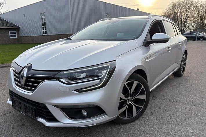 Sort Renault Megane IV fra 2021