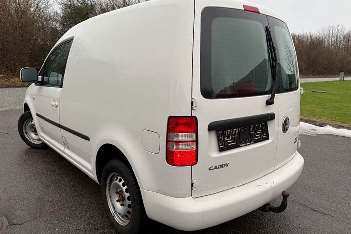 Hvid VW Caddy fra 2012