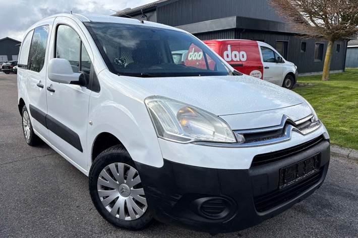 Gul Citroën Berlingo fra 2013