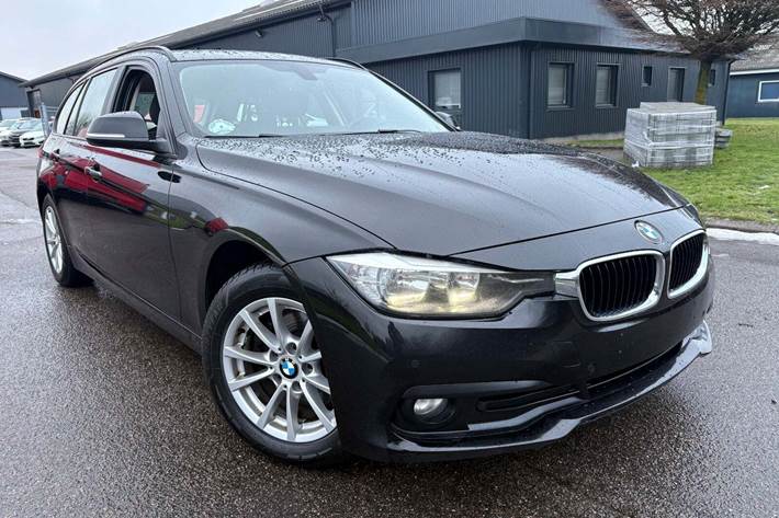 Sort BMW 320d fra 2018