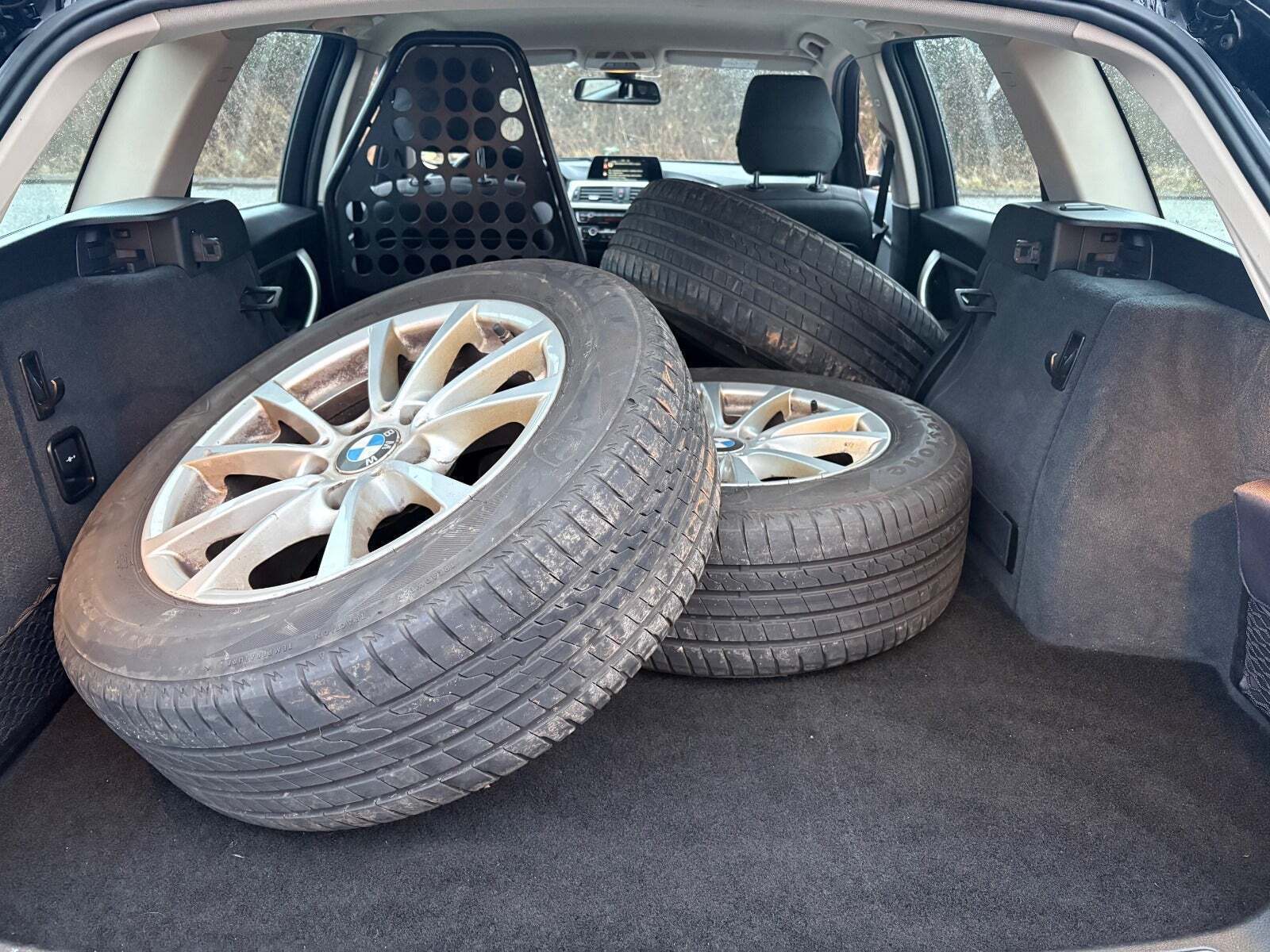 Sort BMW 320d fra 2018