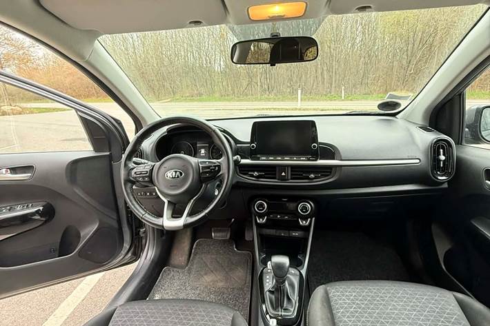 Grå Kia Picanto 1.0 fra 2021
