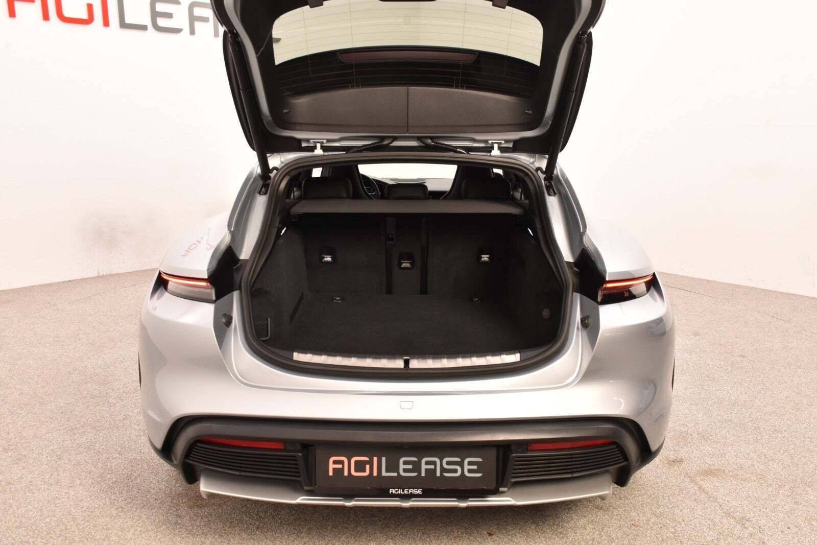 Sort Porsche Taycan 4S fra 2022