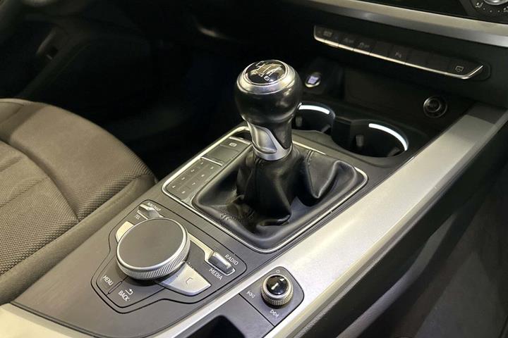 Hvid Audi A4 fra 2018