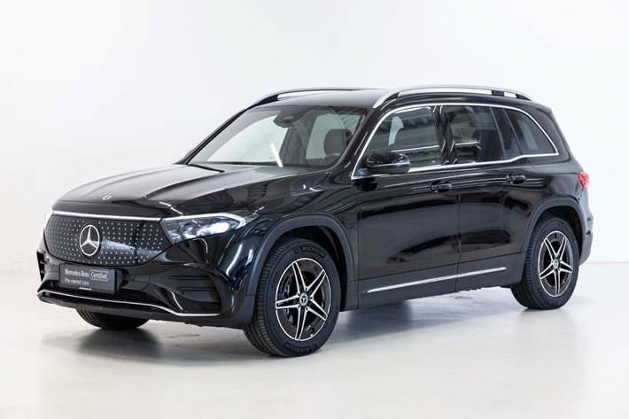 Sort Mercedes EQB350 fra 2025 set udefra