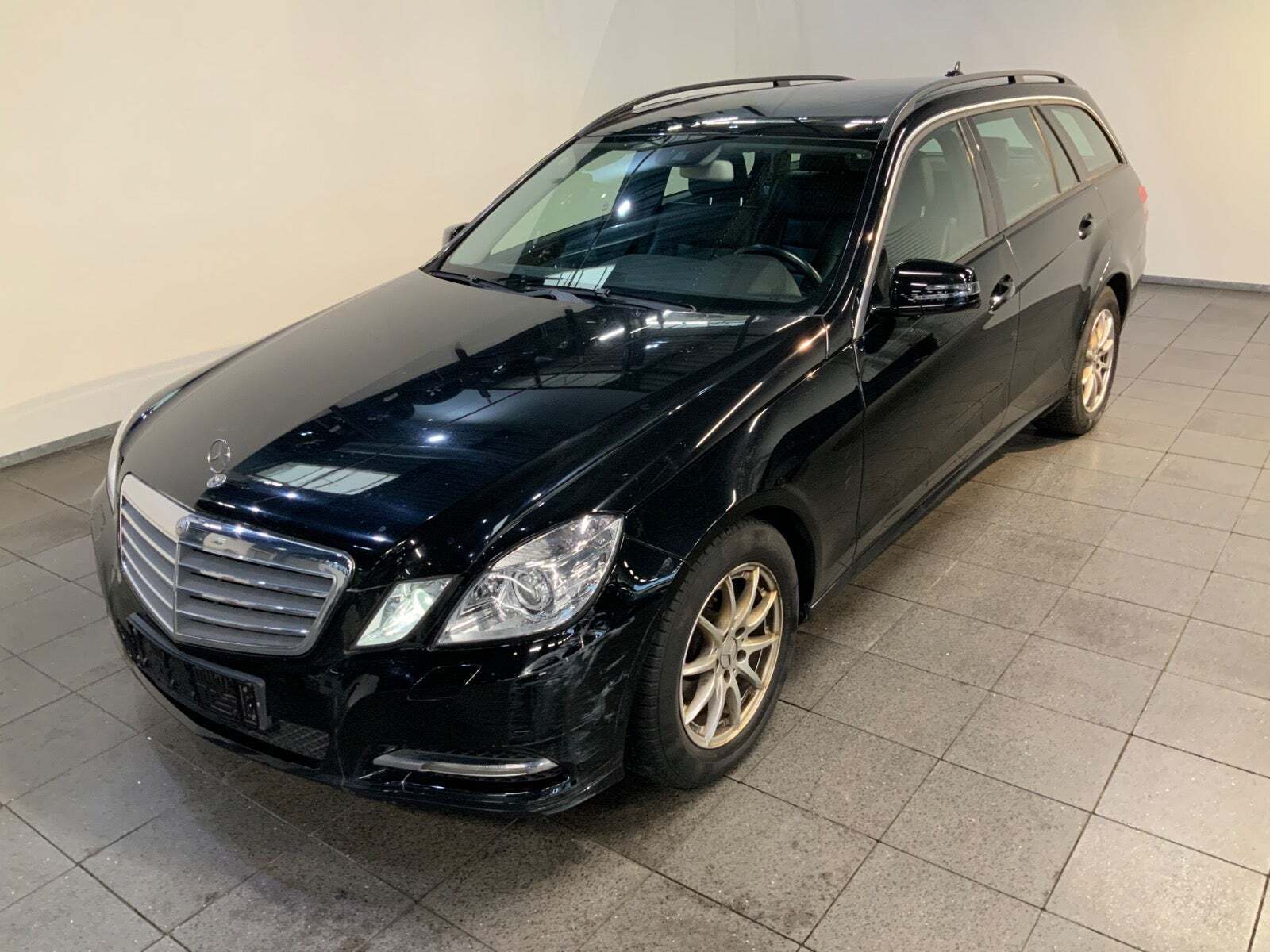 Mercedes E200 2,2 CDi stc. aut. BE