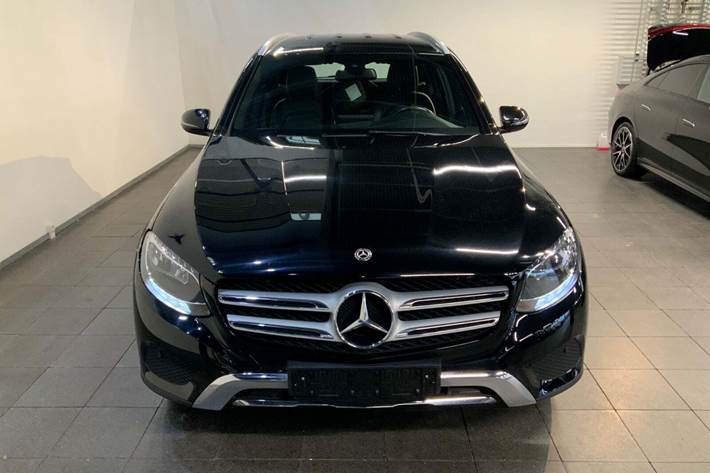 Sort Mercedes GLC350 e fra 2018