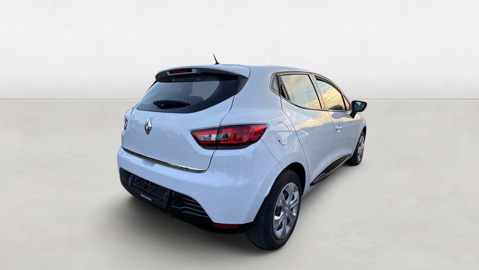Grøn Renault Clio IV fra 2013
