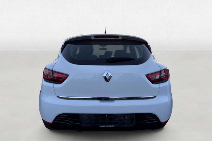 Grøn Renault Clio IV fra 2013