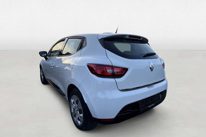 Grøn Renault Clio IV fra 2013