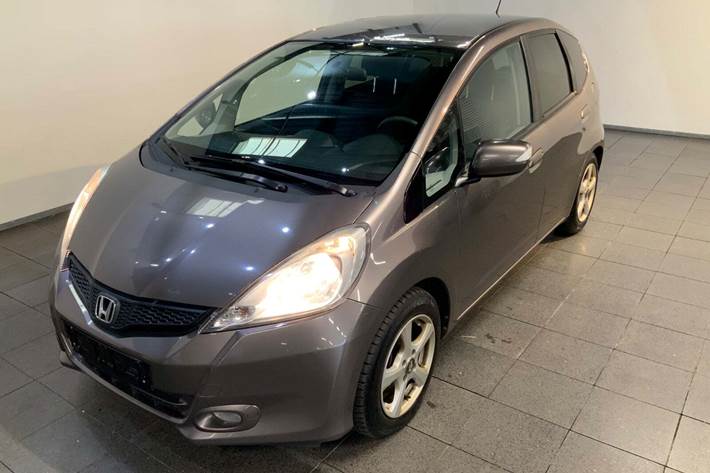 Grå Honda Jazz fra 2014