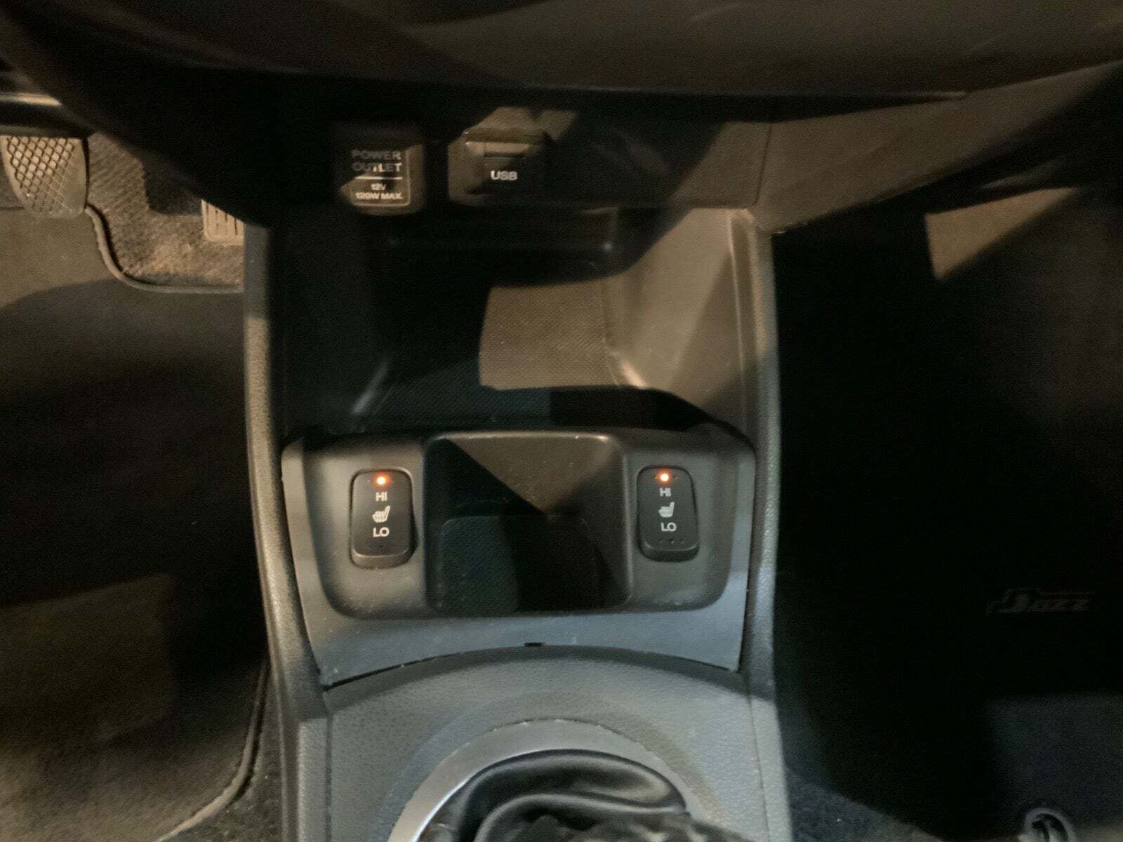 Grå Honda Jazz fra 2014