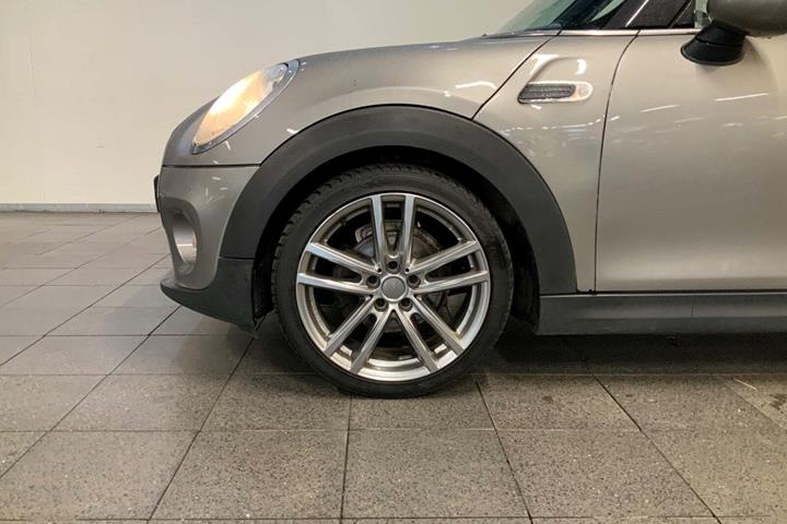 Sølv Mini Cooper fra 2016