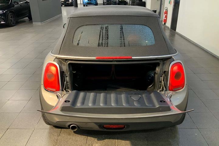 Sølv Mini Cooper fra 2016