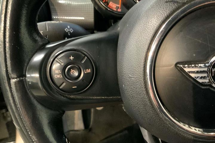 Sølv Mini Cooper fra 2016
