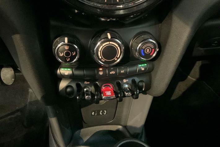 Sølv Mini Cooper fra 2016