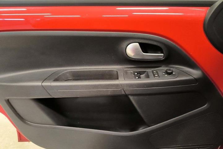 Rød VW UP! fra 2020