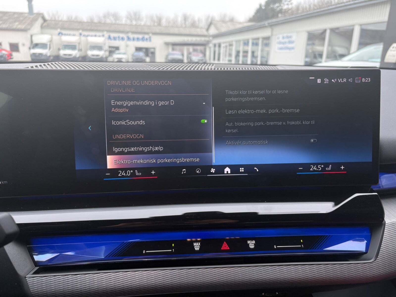 Sort BMW i5 fra 2024