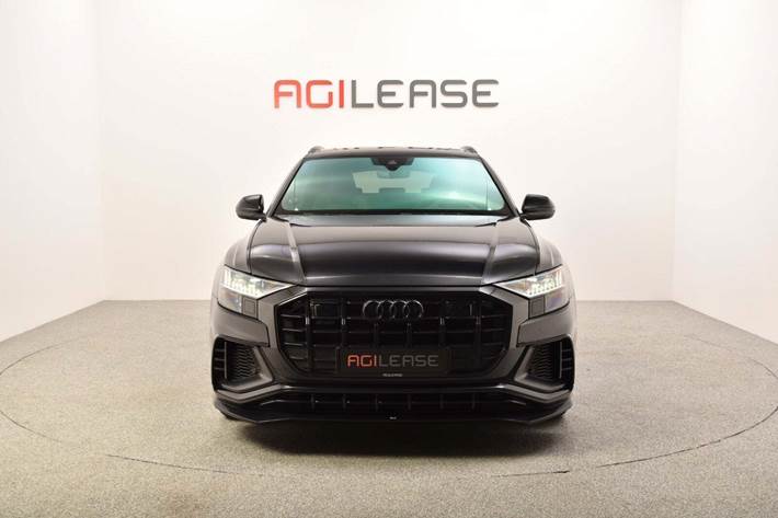 Sort Audi SQ8 fra 2020