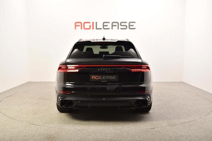 Sort Audi SQ8 fra 2020
