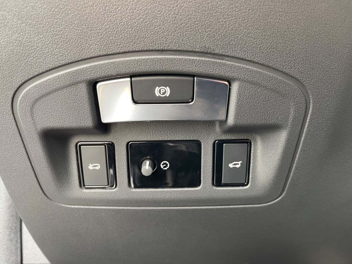 Beige Jaguar I-Pace fra 2021