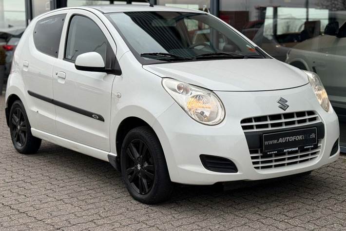 Hvid Suzuki Alto fra 2010