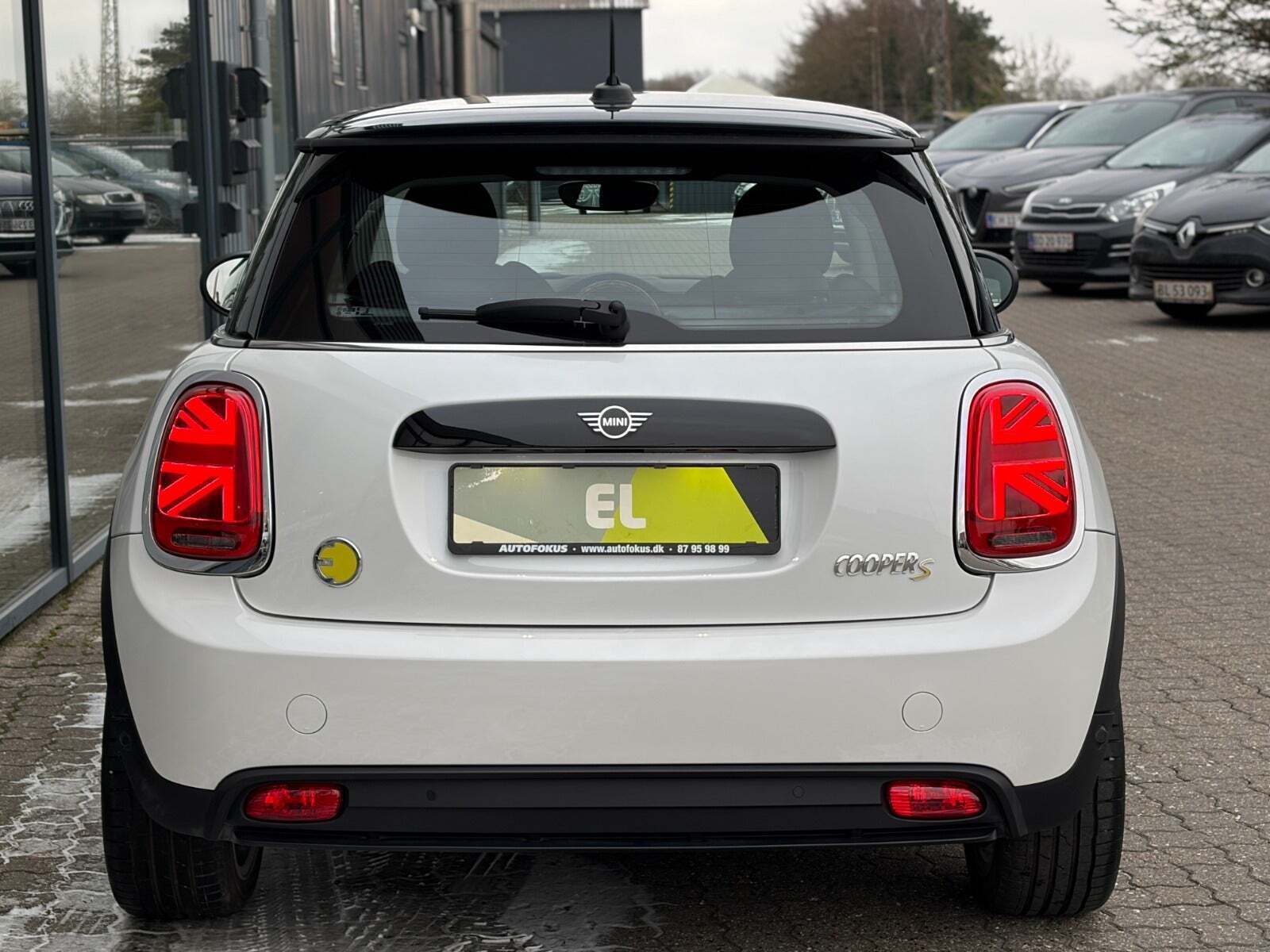 Mini Cooper SE Essential