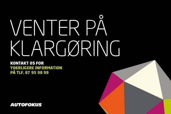 Hvid Tesla Model 3 fra 2023