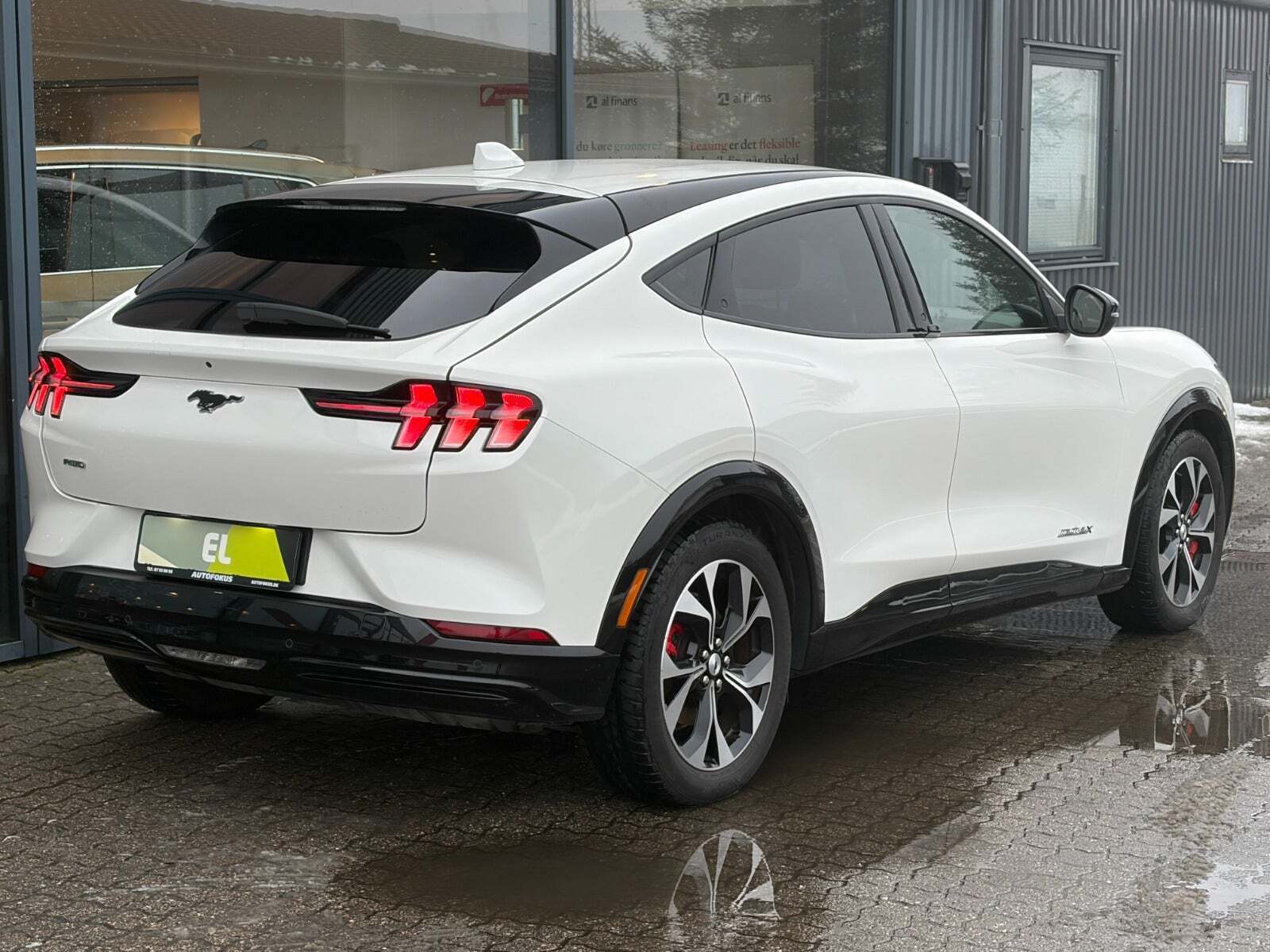 Ford Mustang Mach-E 88 Extended Range AWD