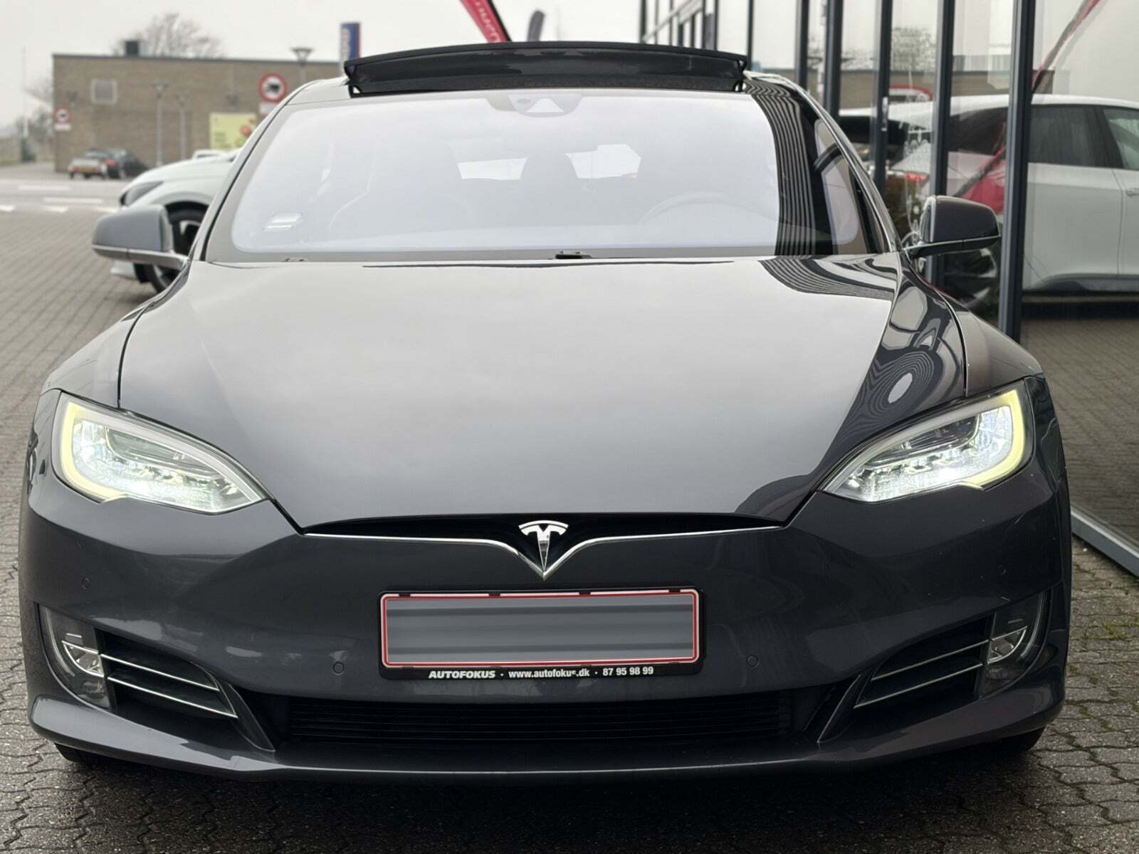 Tesla Model S 75 7prs