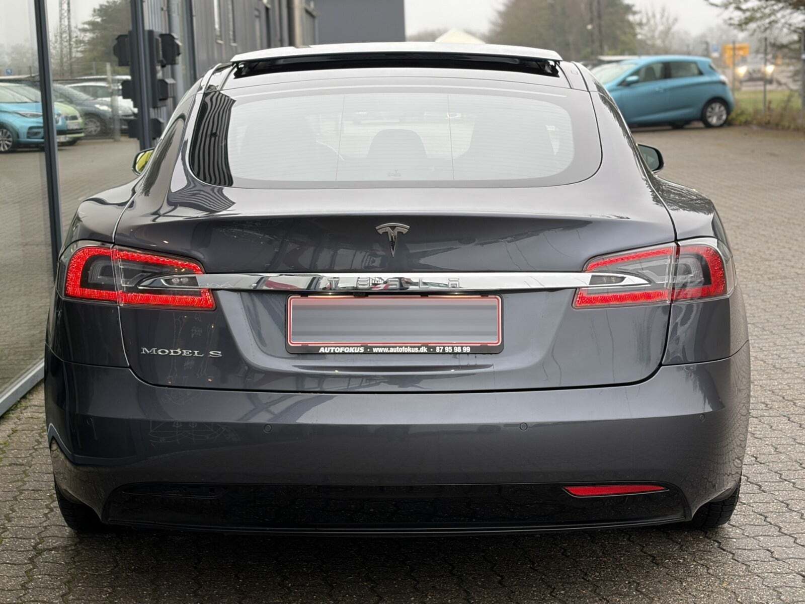 Tesla Model S 75 7prs