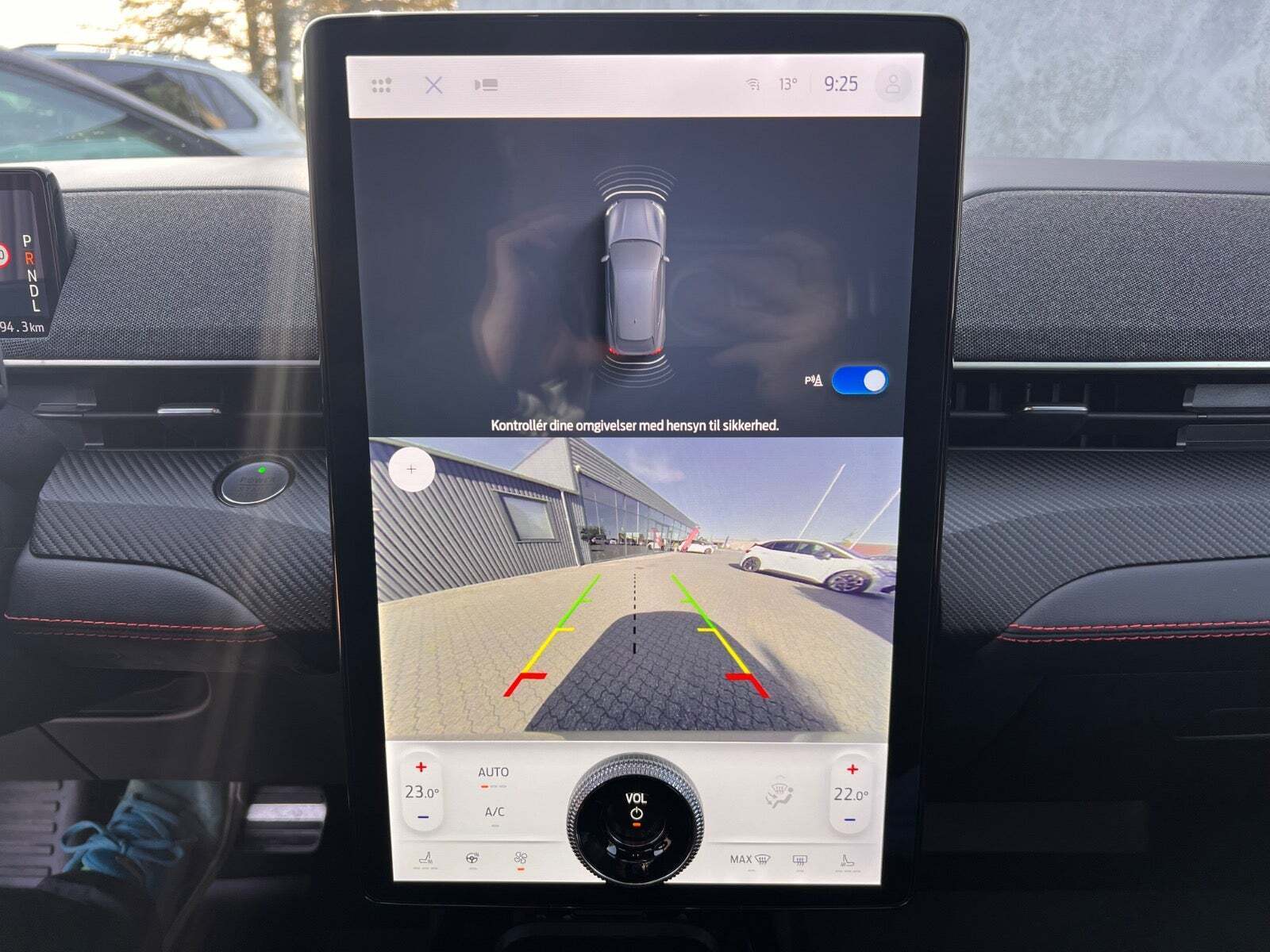 Sølv Ford Mustang Mach-E fra 2022