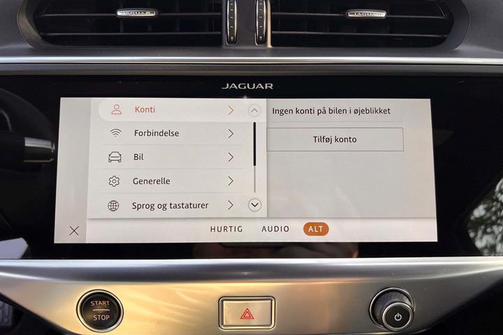 Blå Jaguar I-Pace fra 2021