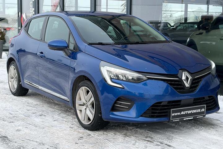 Blå Renault Clio V fra 2020 set udefra
