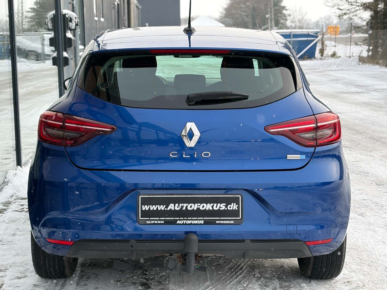 Blå Renault Clio V fra 2020