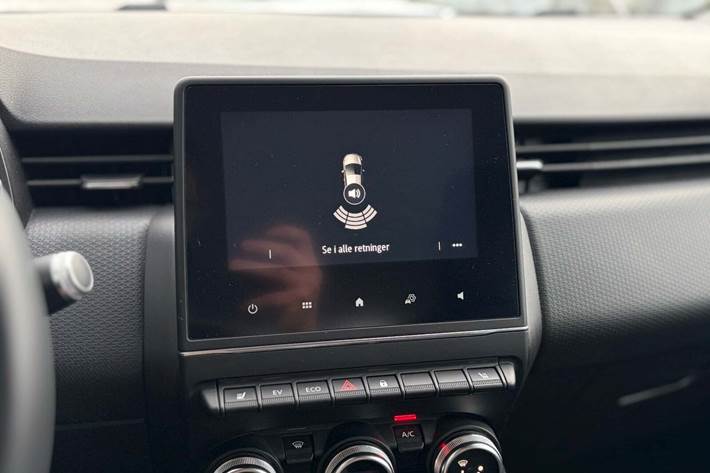 Blå Renault Clio V fra 2020