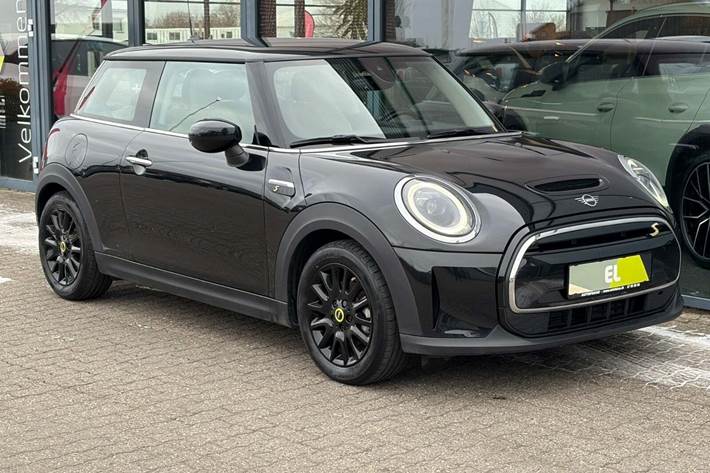 Sort Mini Cooper SE fra 2023