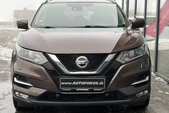 Brun Nissan Qashqai fra 2018