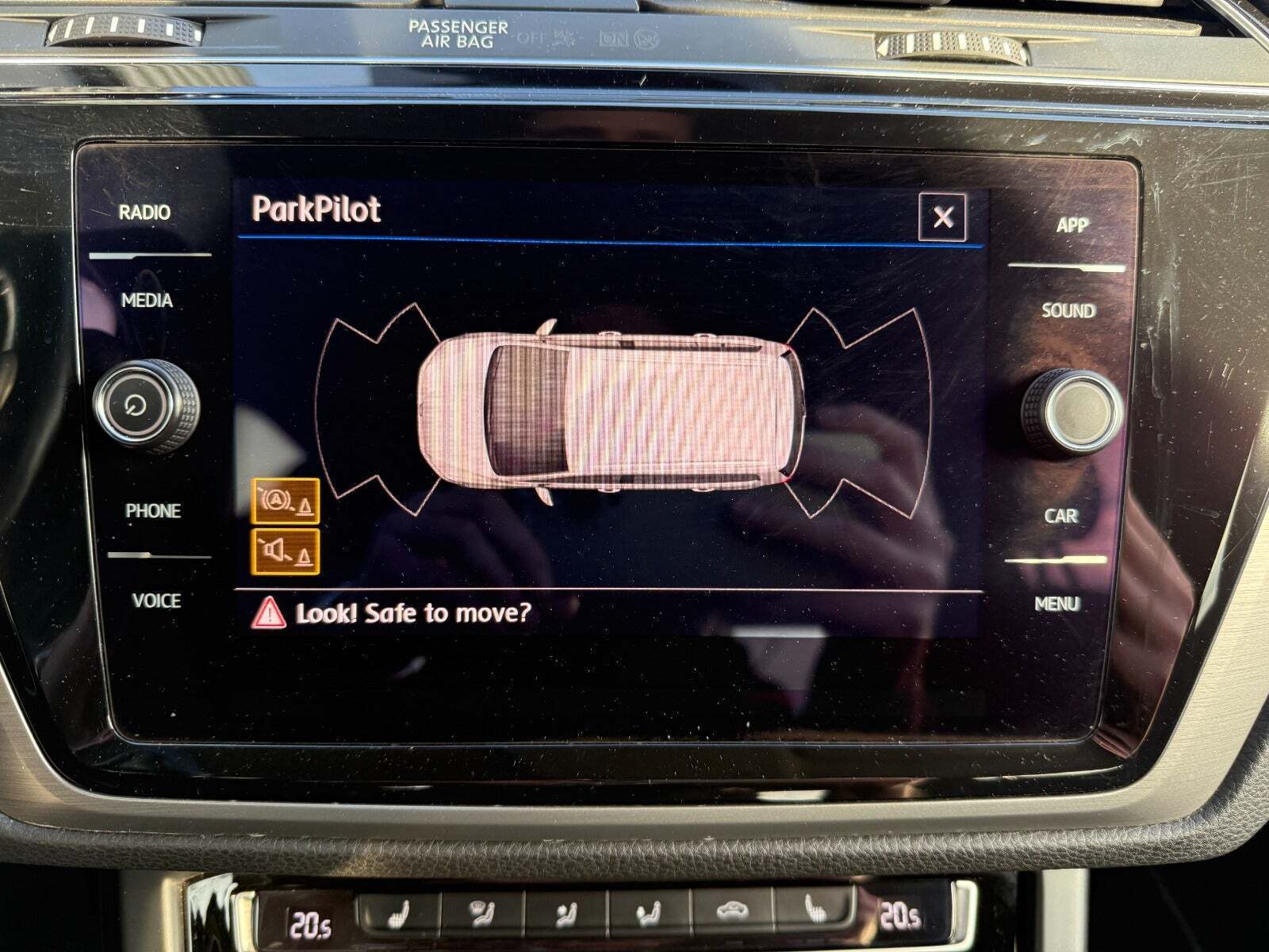 Blå VW Touran fra 2019