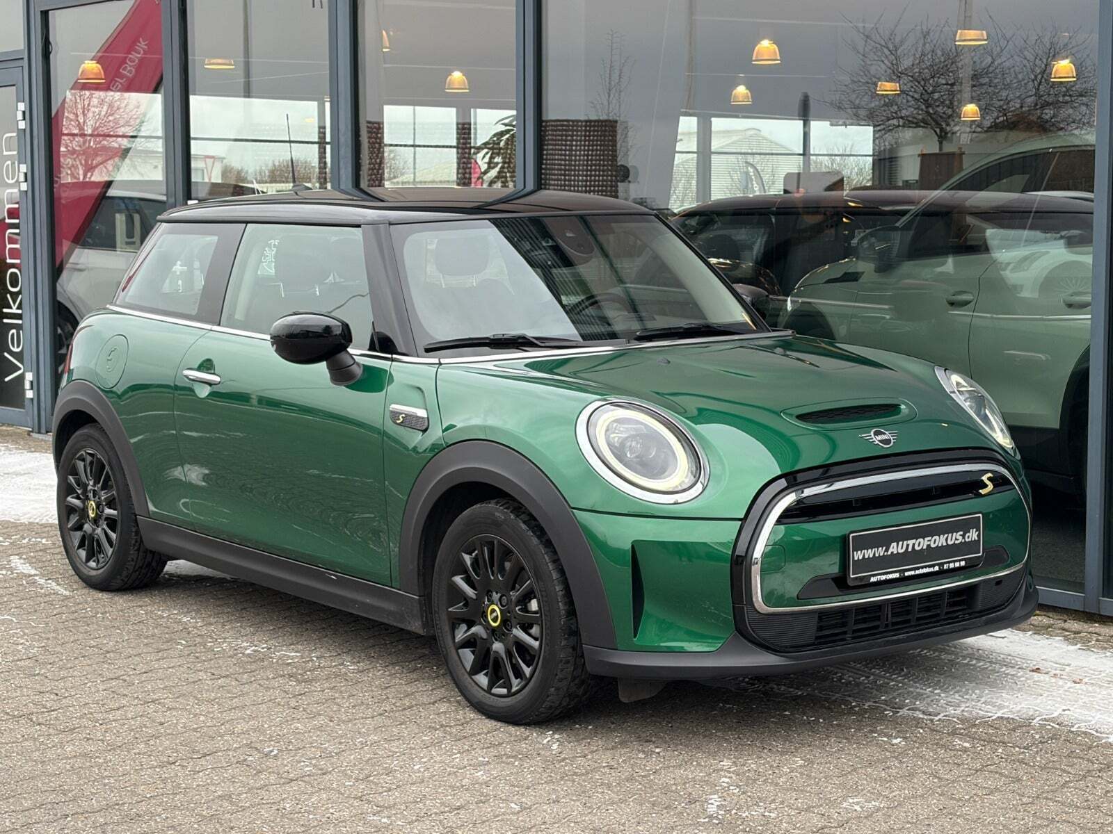 Mini Cooper SE Essential