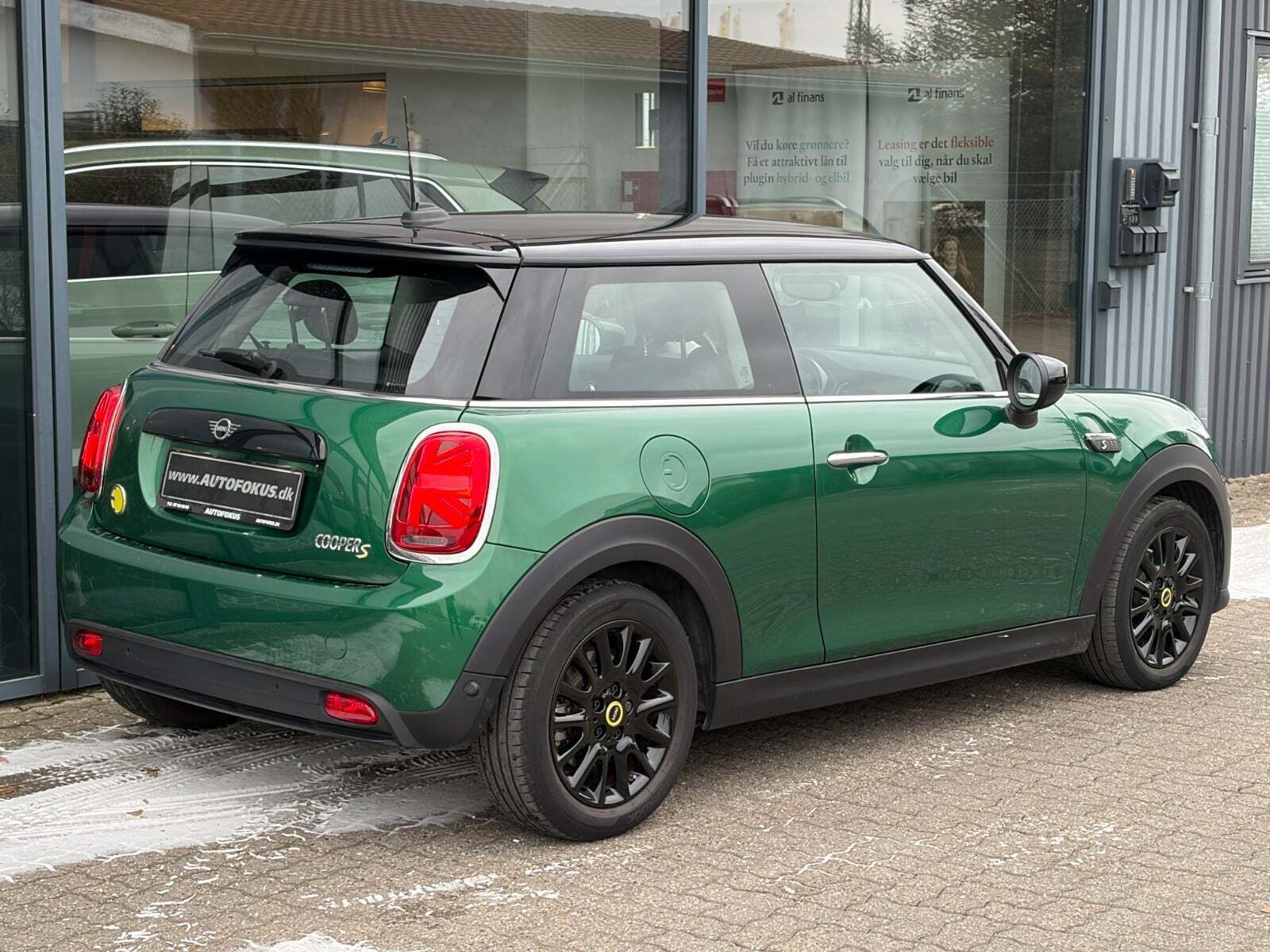 Mini Cooper SE Essential