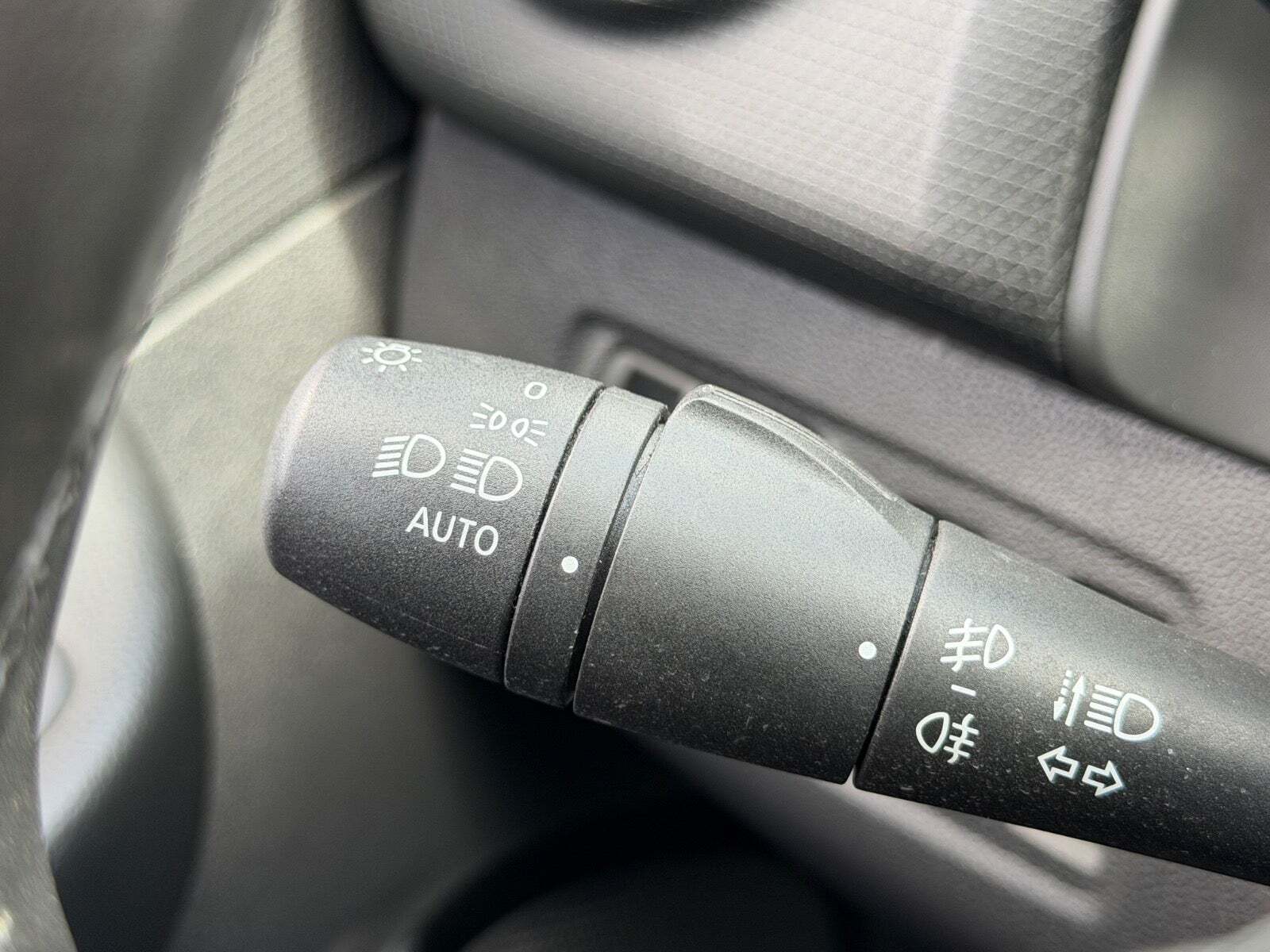 Sort Renault Clio IV fra 2018