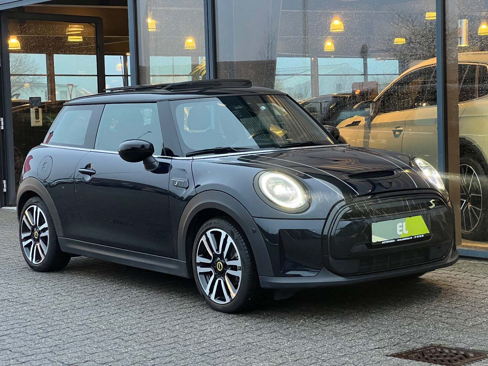 Mini Cooper SE Edition Premium Plus