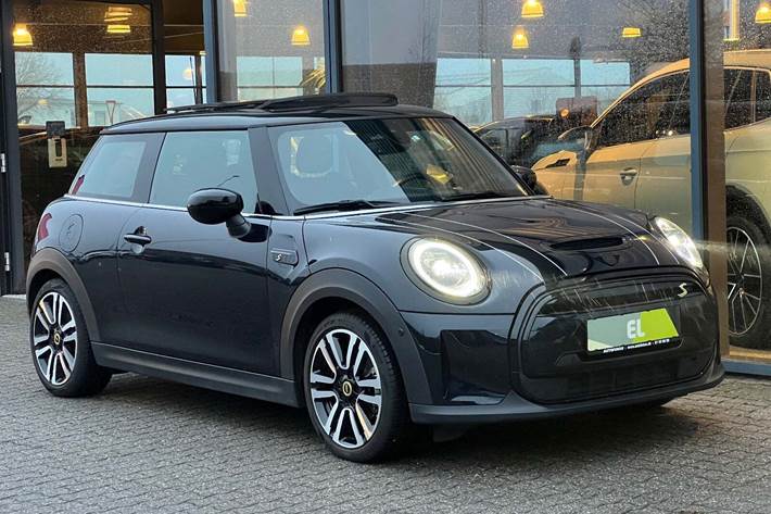 Blå Mini Cooper SE fra 2023