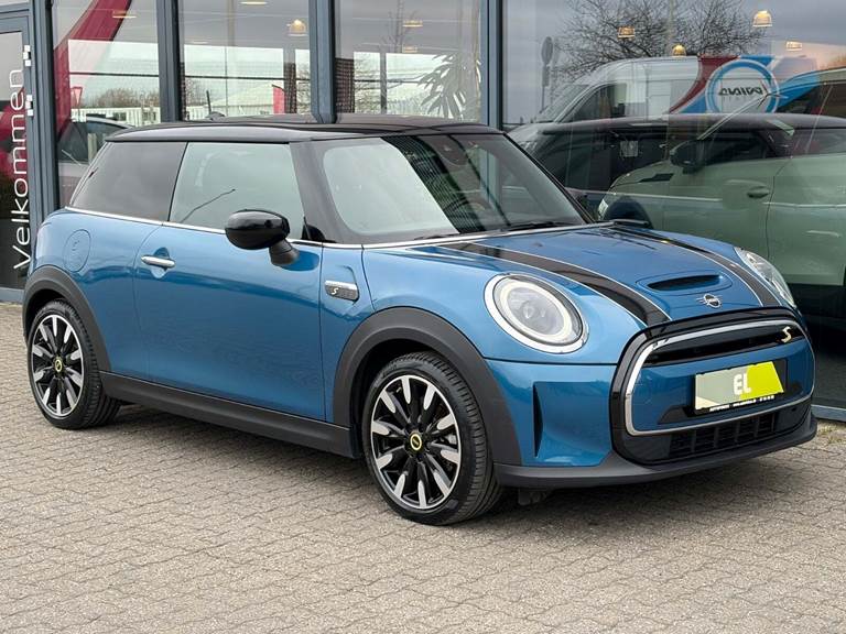 Mini Cooper SE Essential