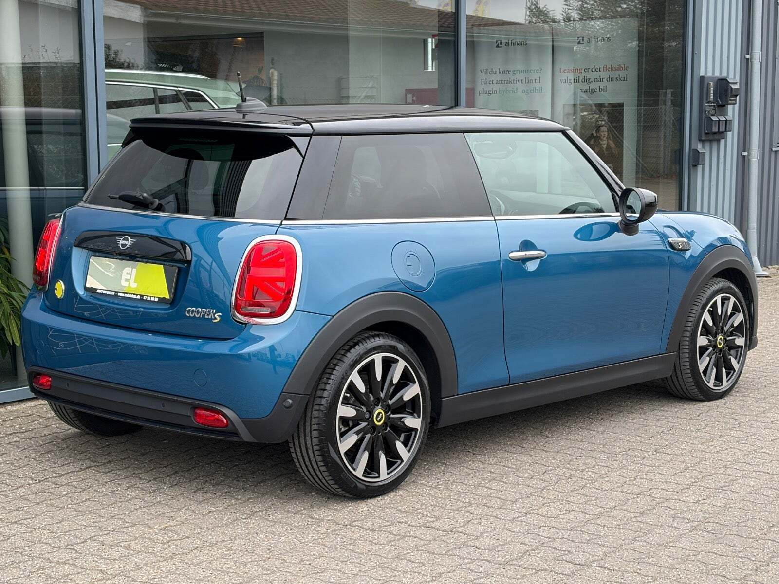 Mini Cooper SE Essential