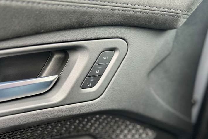 Grå Nissan Ariya fra 2022