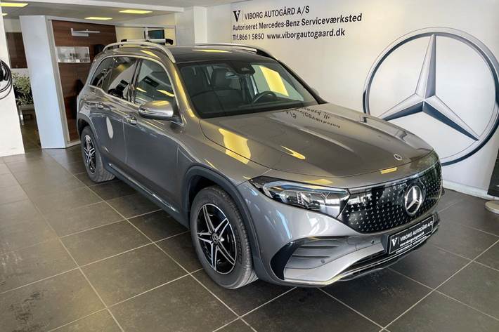 Grå Mercedes EQB250+ fra 2025