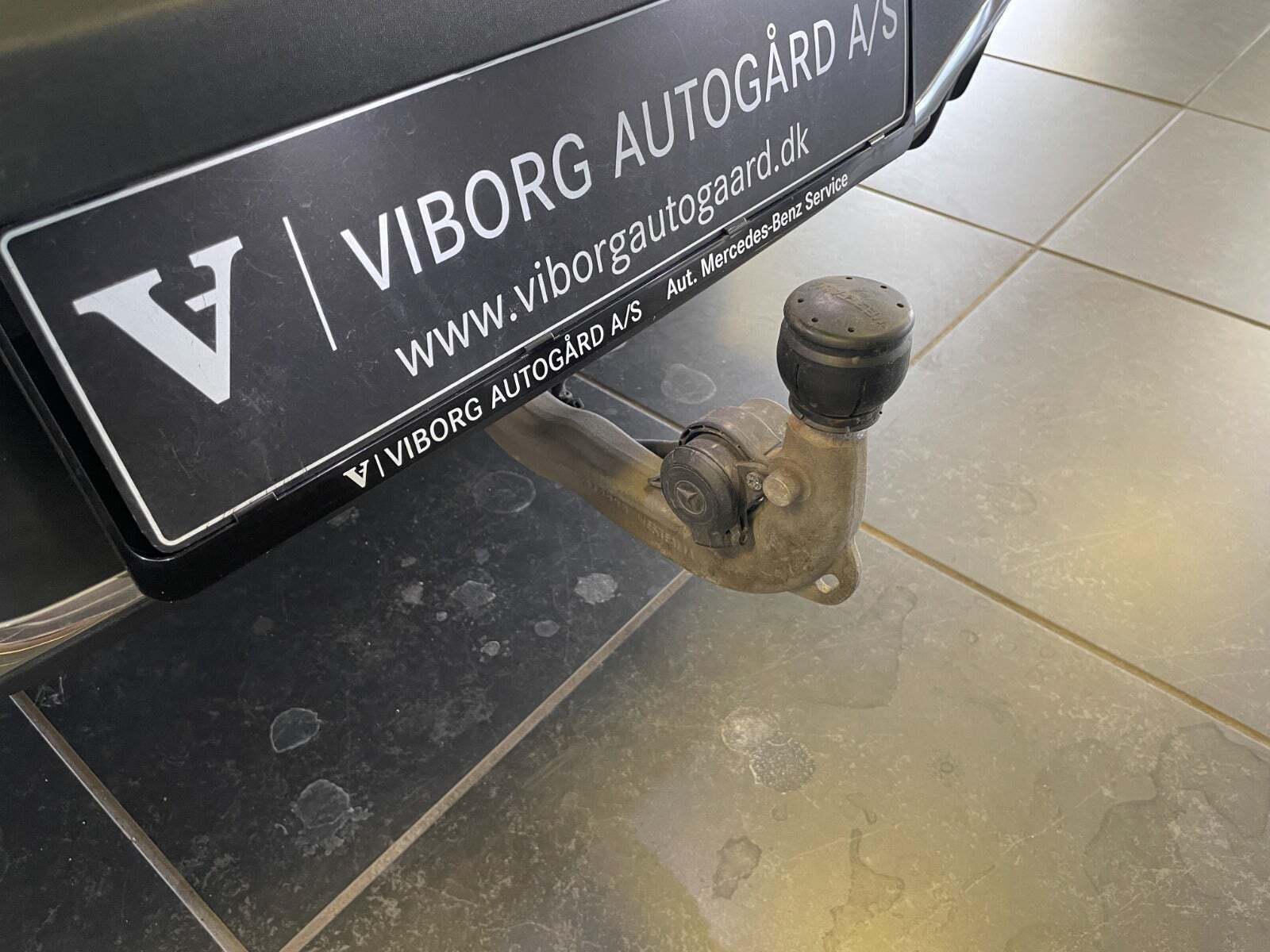 Sort Mercedes EQB250+ fra 2025