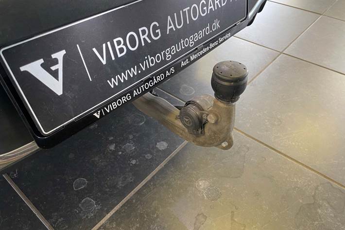 Sort Mercedes EQB250+ fra 2025